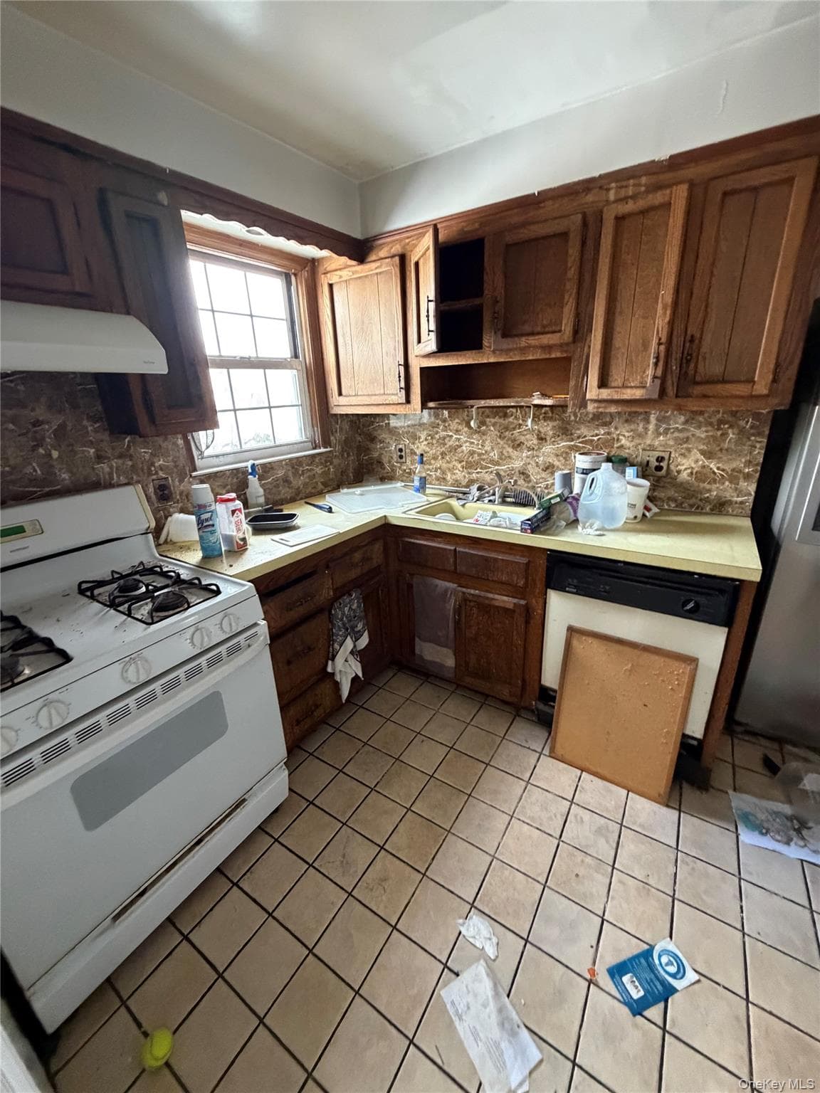 140 Grant Avenue thumbnail 7