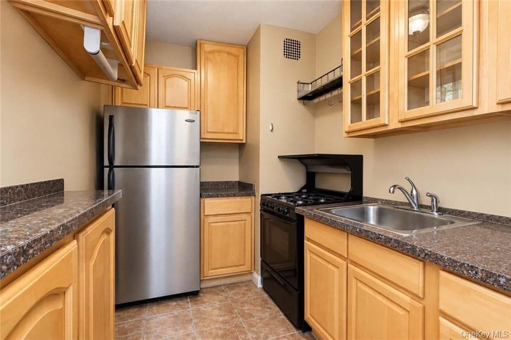 84-01 Main Street Unit: 429 thumbnail 7