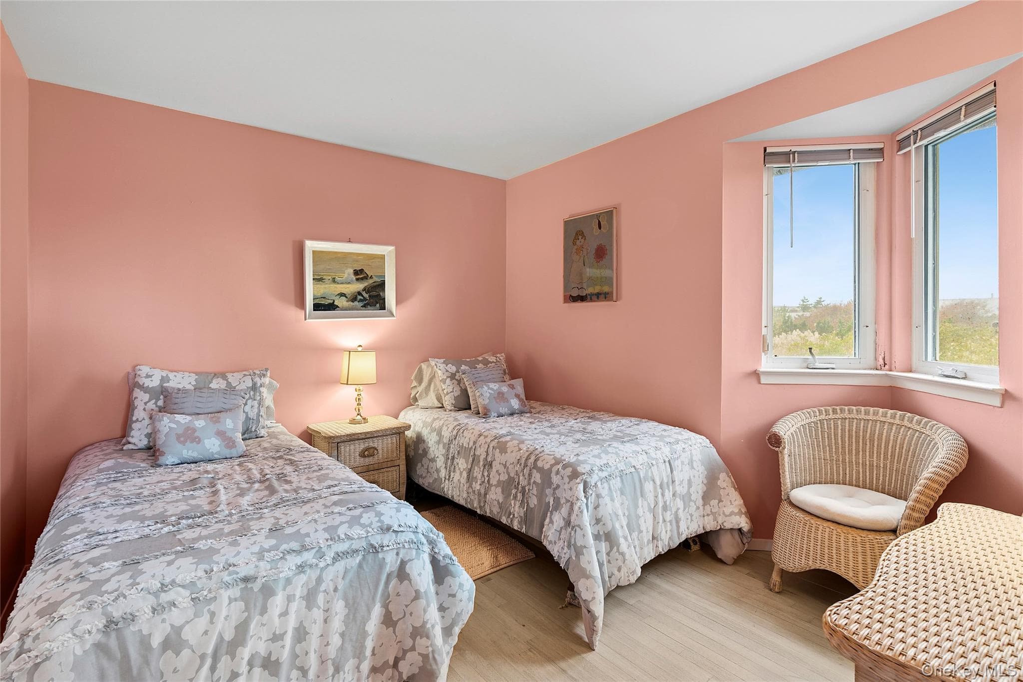 542 Dune Road thumbnail 10