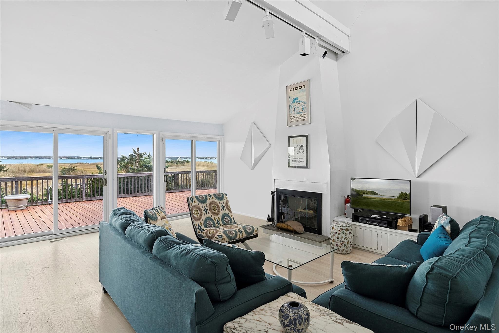 542 Dune Road thumbnail 5