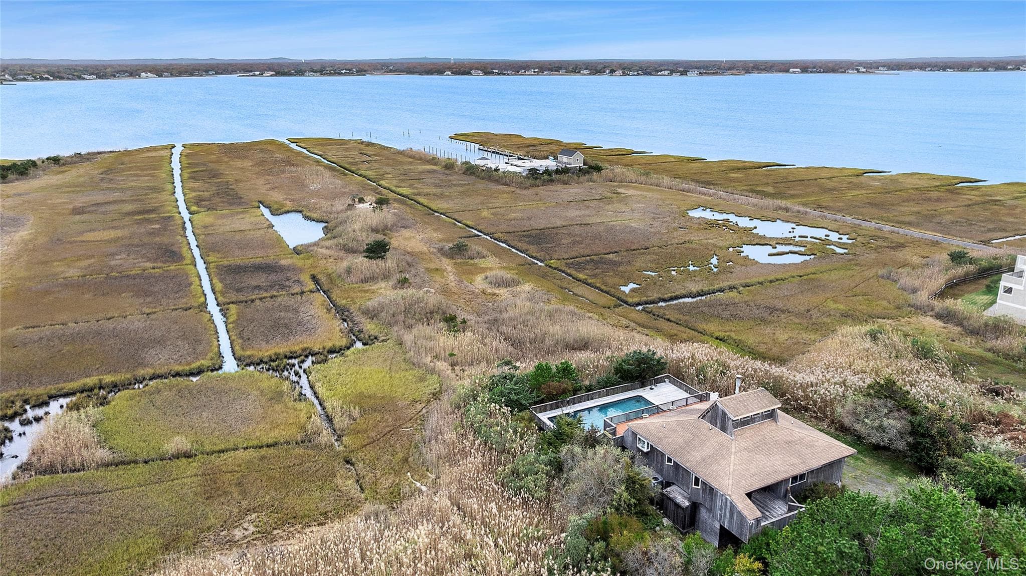 542 Dune Road thumbnail 18