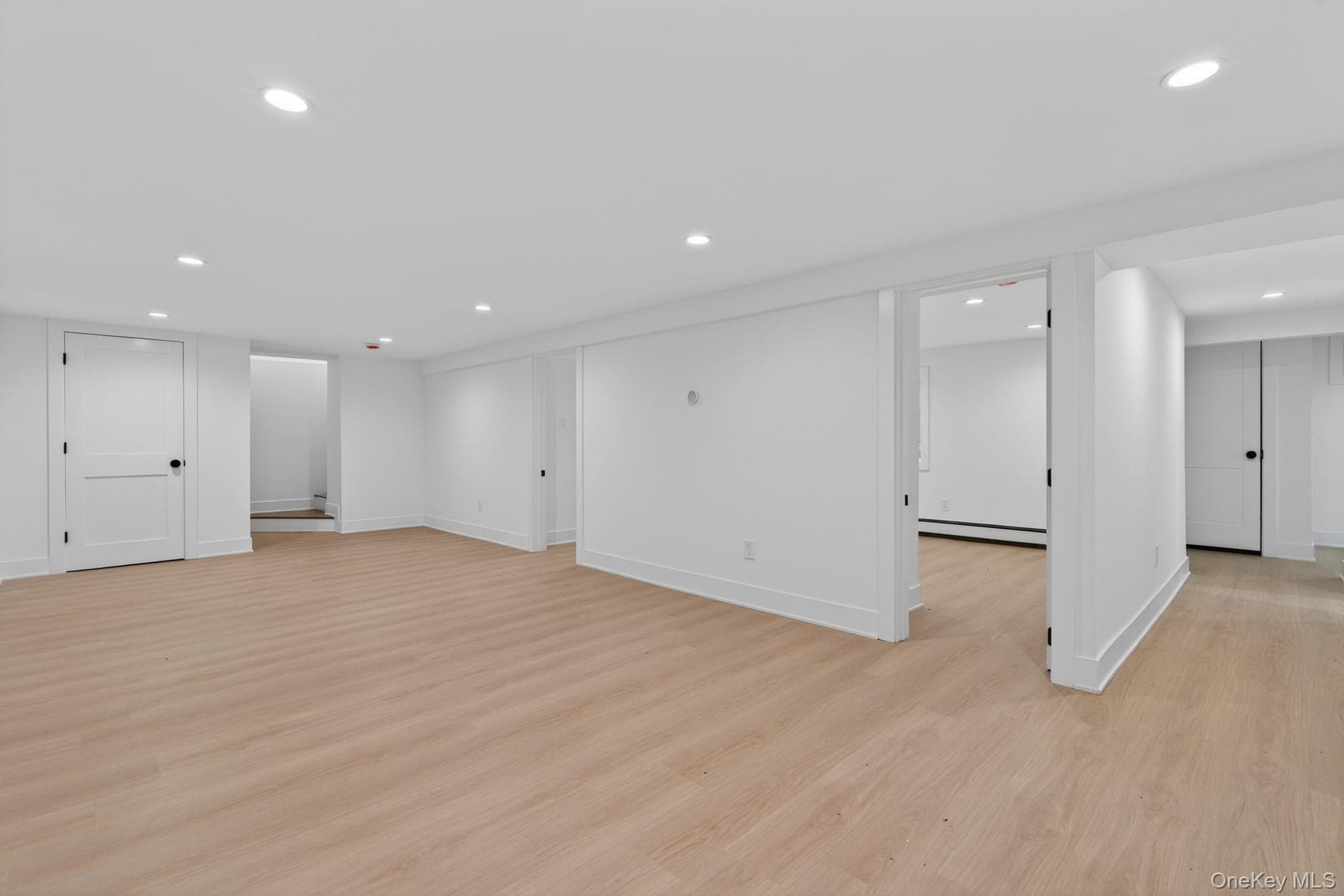 85 Kenneth Avenue thumbnail 32