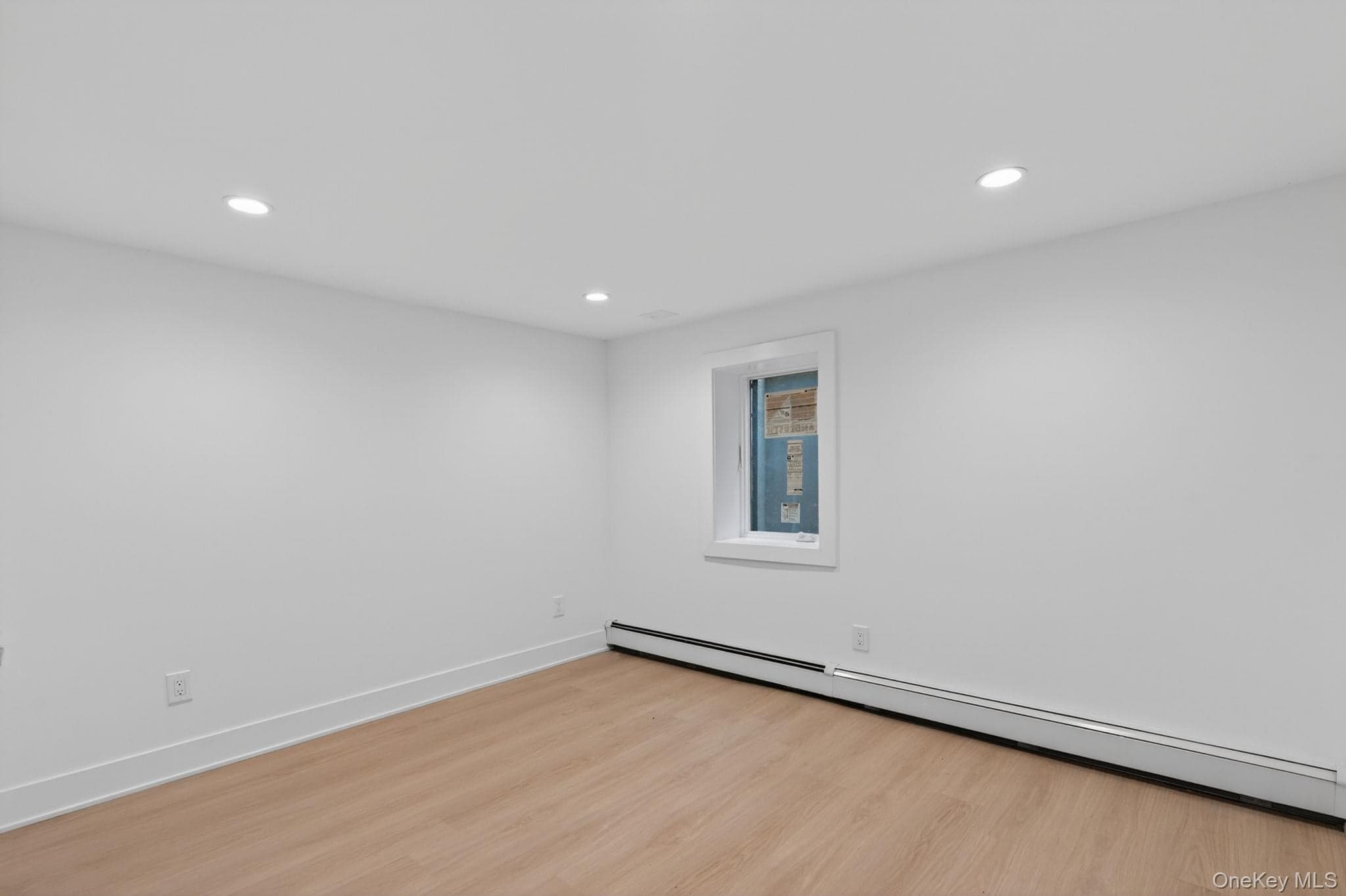 85 Kenneth Avenue thumbnail 25