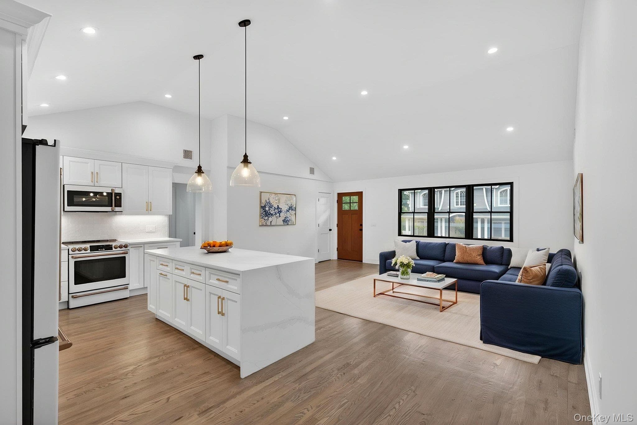 85 Kenneth Avenue thumbnail 9