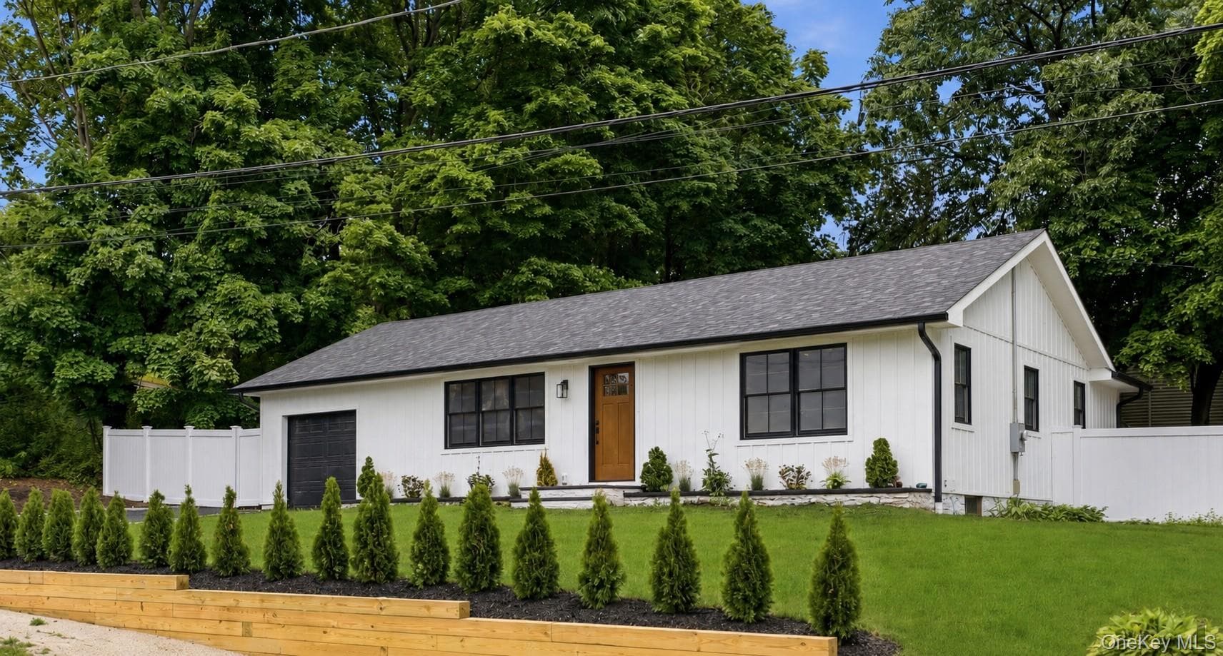 85 Kenneth Avenue thumbnail 2