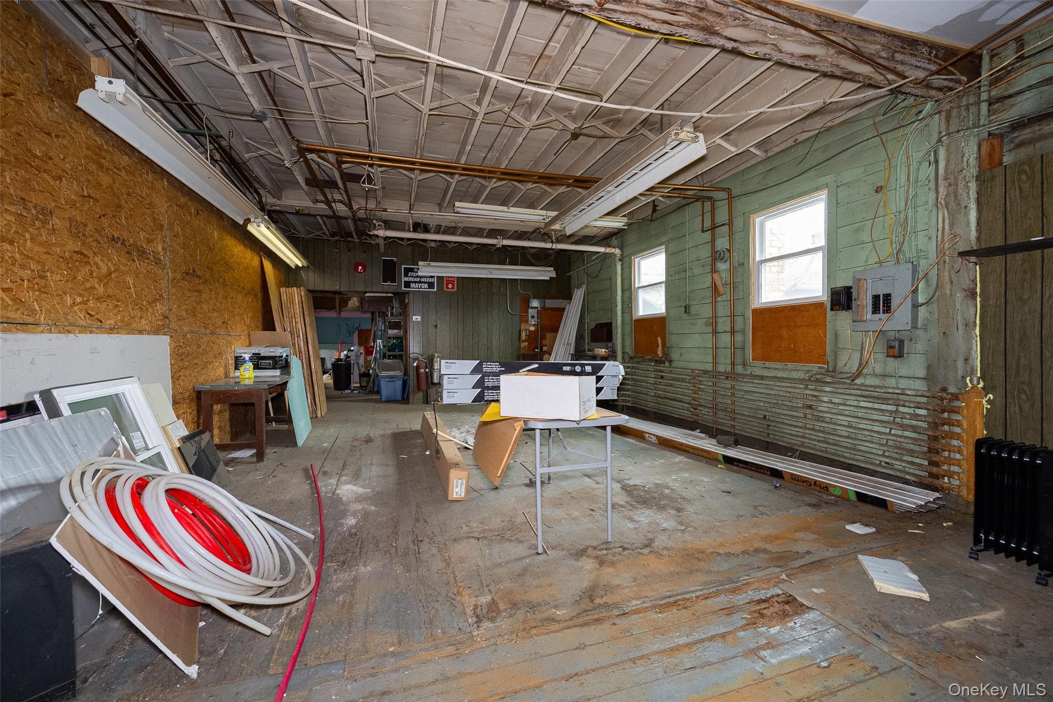 24-28 Vineyard Avenue thumbnail 28