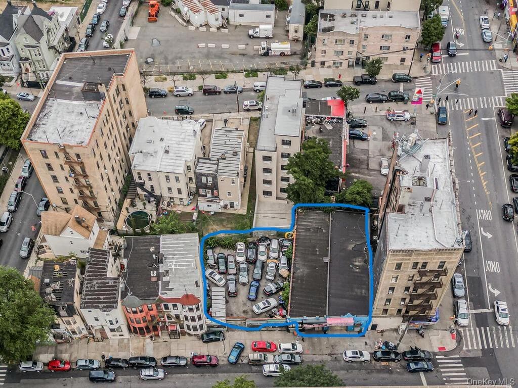 2106 Washington Avenue thumbnail 2