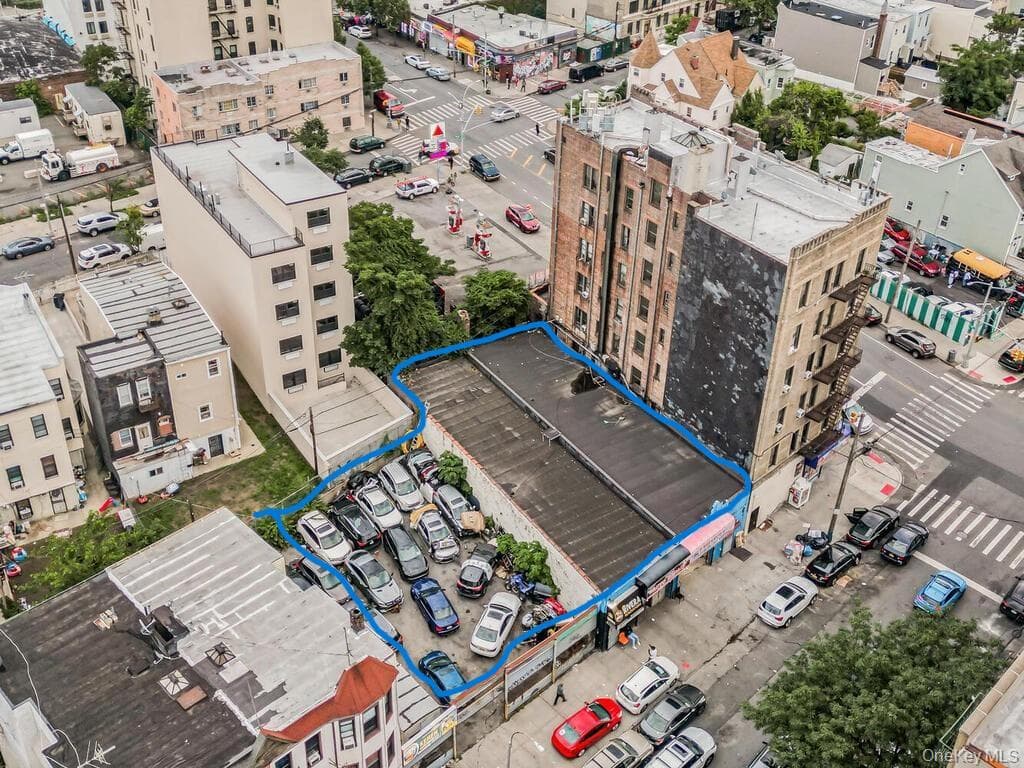 2106 Washington Avenue thumbnail 3