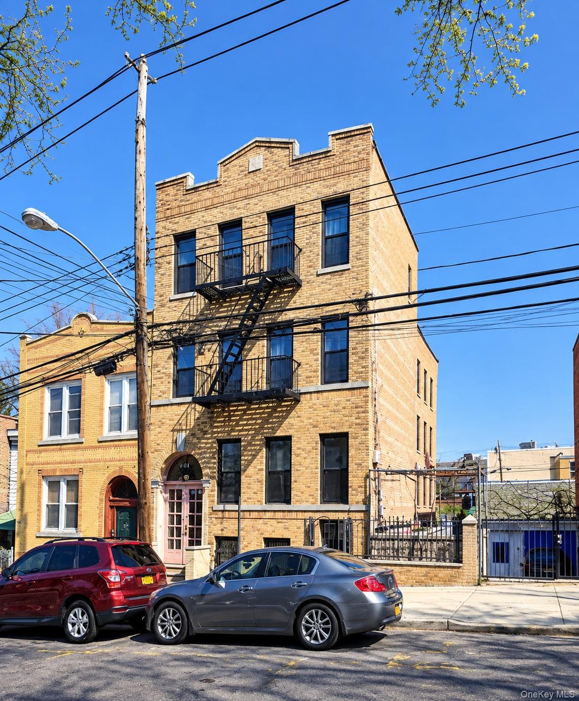 3018 Paulding Avenue thumbnail 3