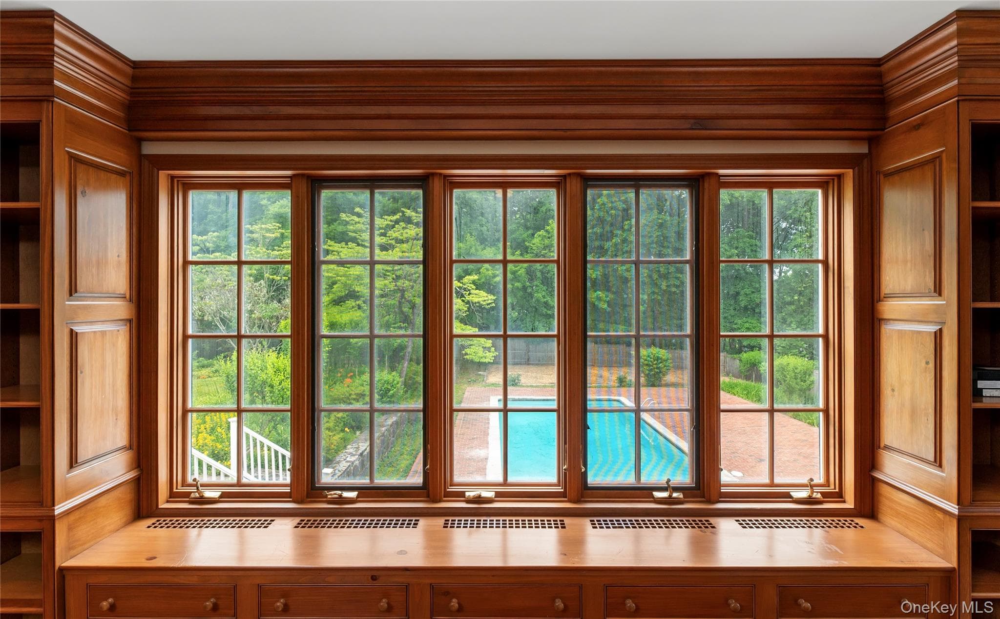 102 Birchwood Avenue thumbnail 18