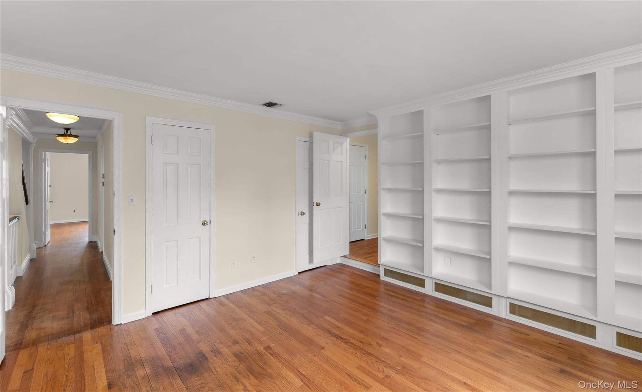 102 Birchwood Avenue thumbnail 24