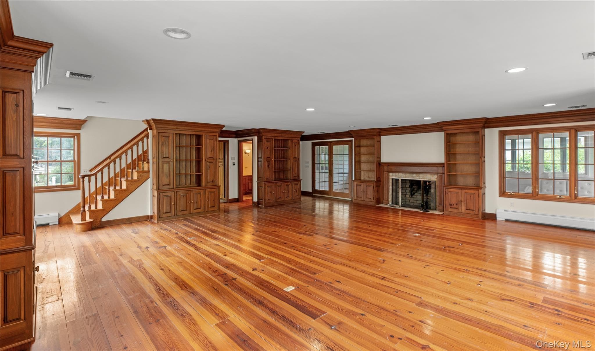 102 Birchwood Avenue thumbnail 17