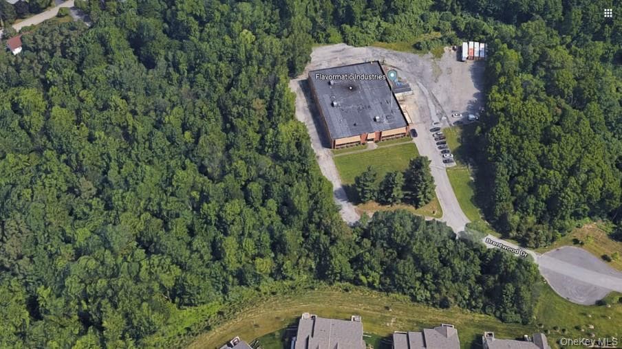 90 Brentwood Drive thumbnail 5