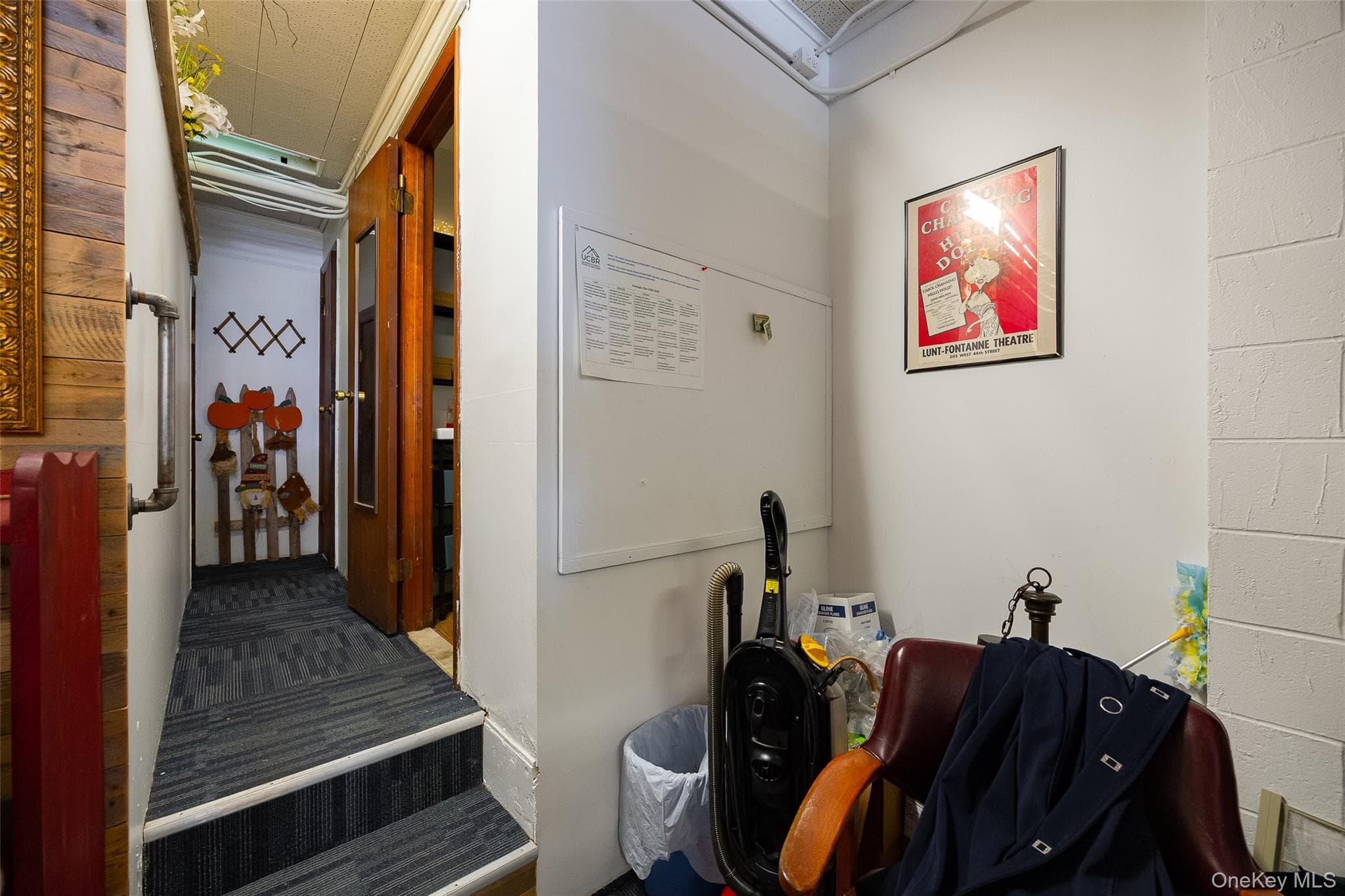 81 Vineyard Avenue thumbnail 5