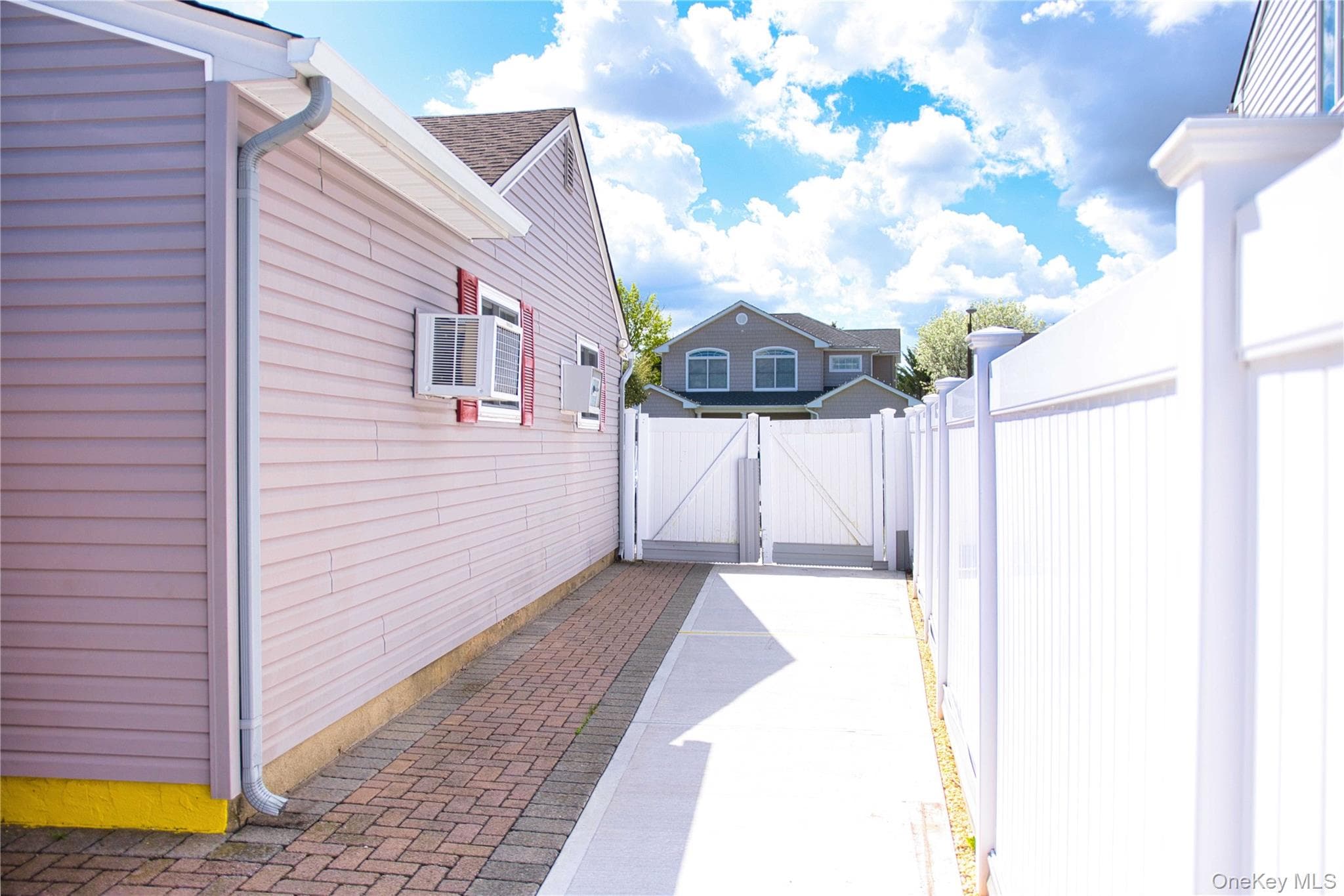 65 Cheshire Road thumbnail 5