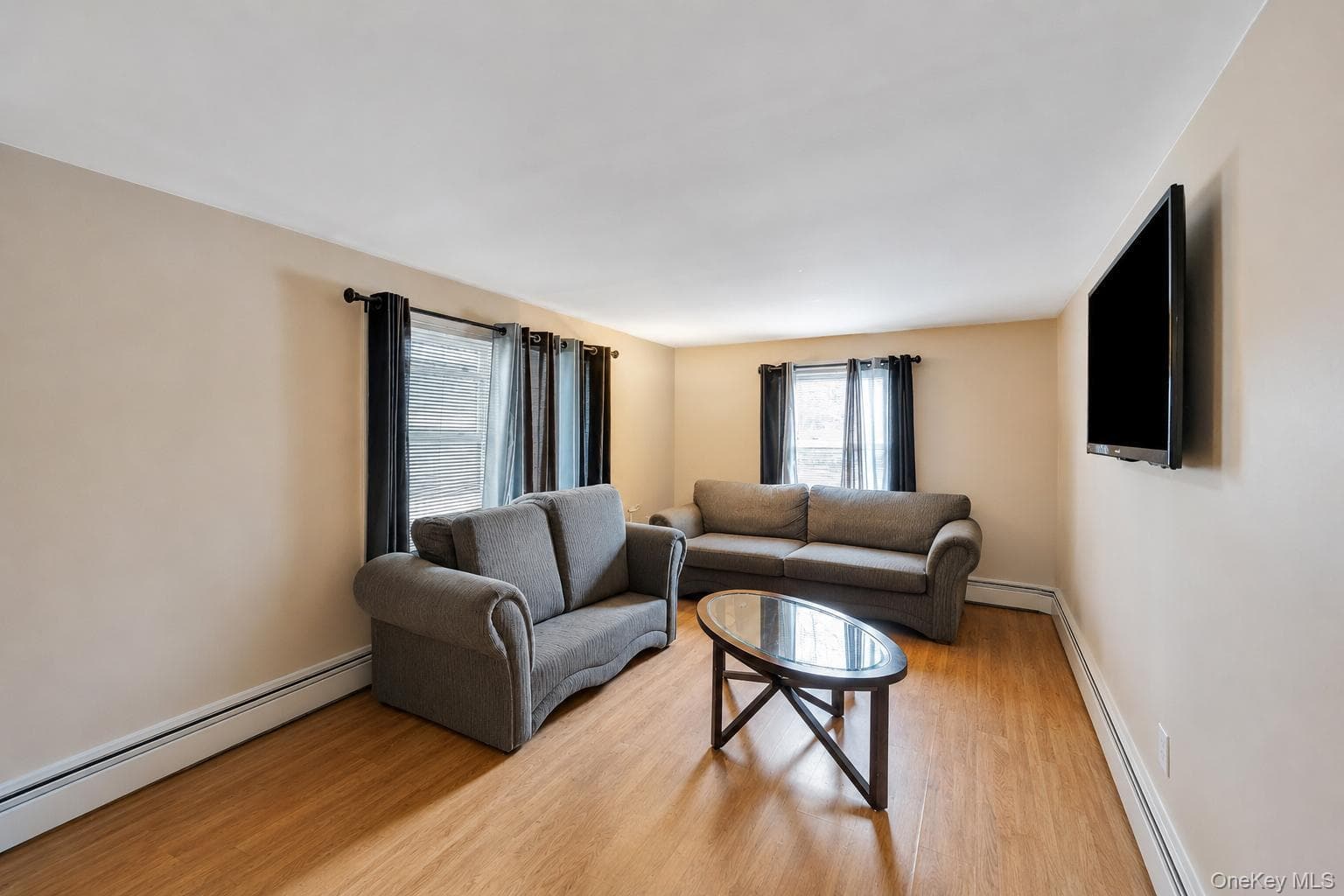 20 E Pine Street thumbnail 25