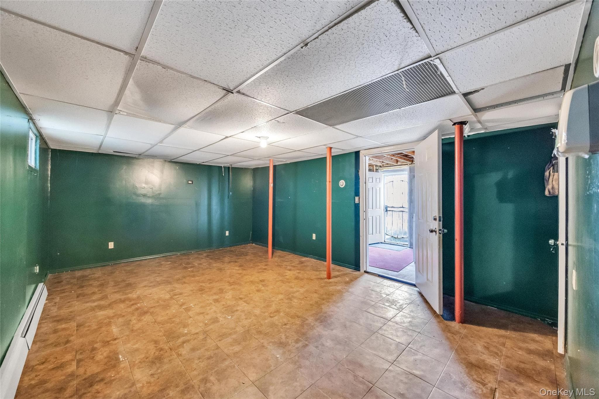 20 E Pine Street thumbnail 34