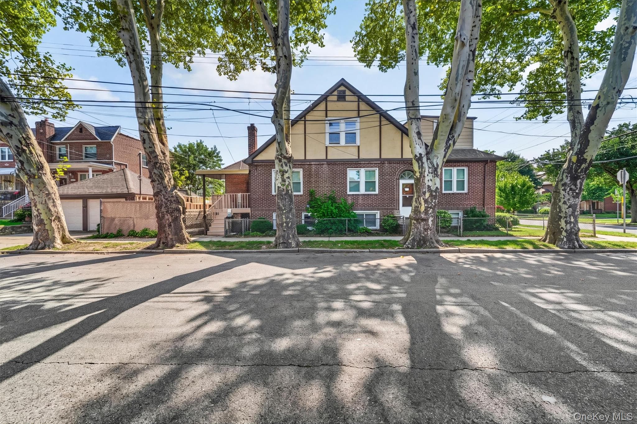 2400 Morgan Avenue thumbnail 2