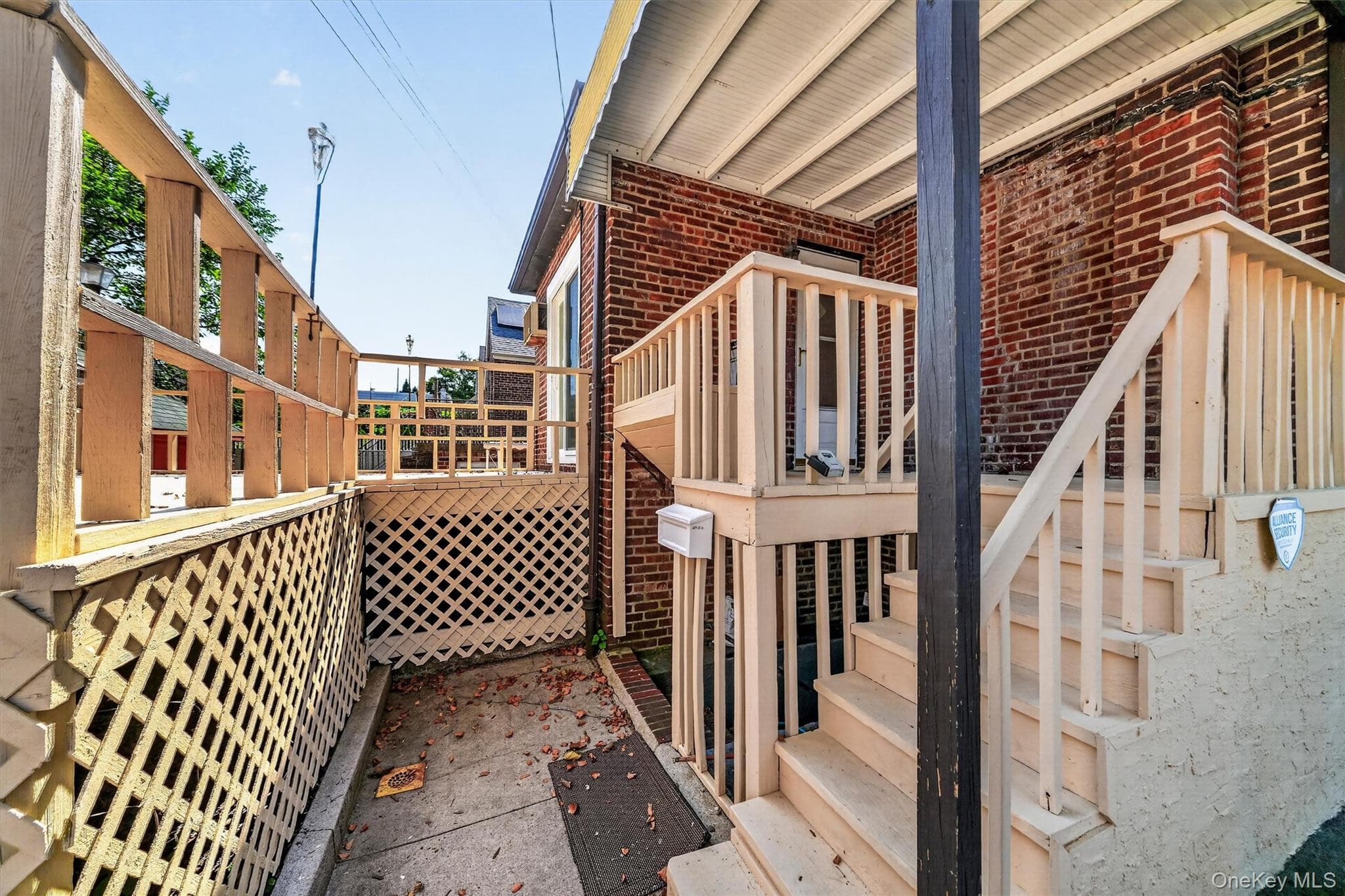 2400 Morgan Avenue thumbnail 5