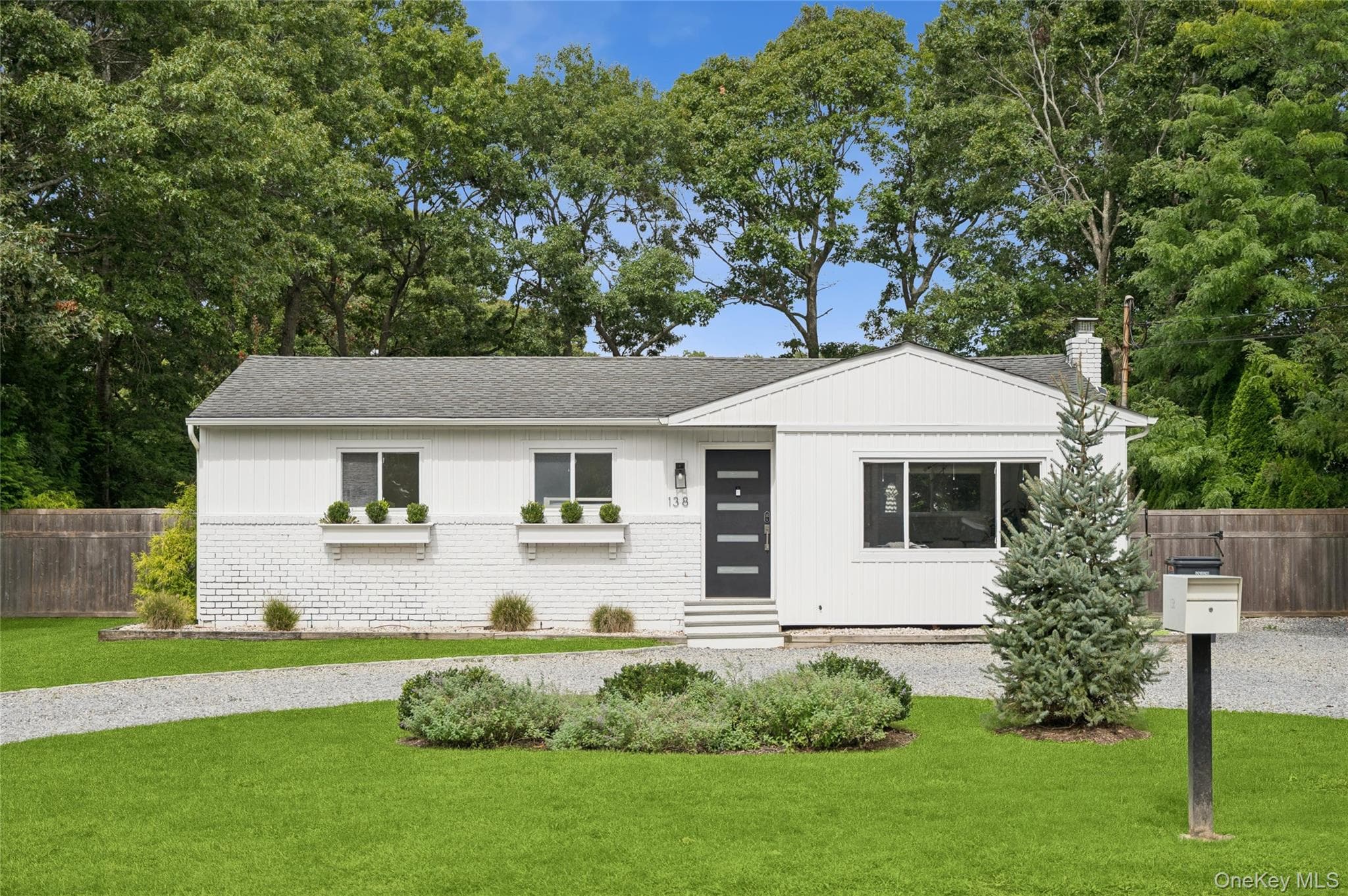 138 W Tiana Road, Hampton Bays