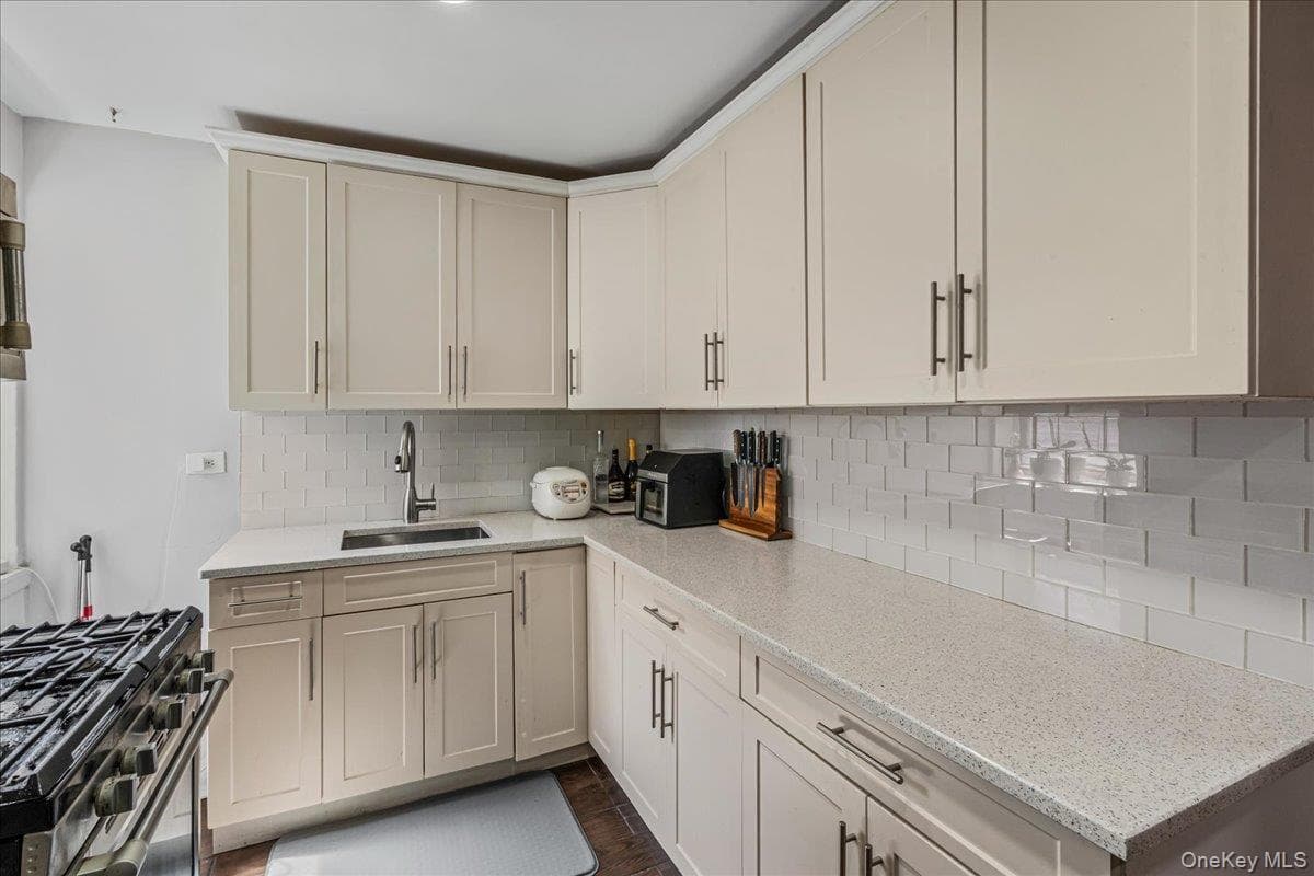 144-55 Melbourne Avenue Unit: 6E thumbnail 19