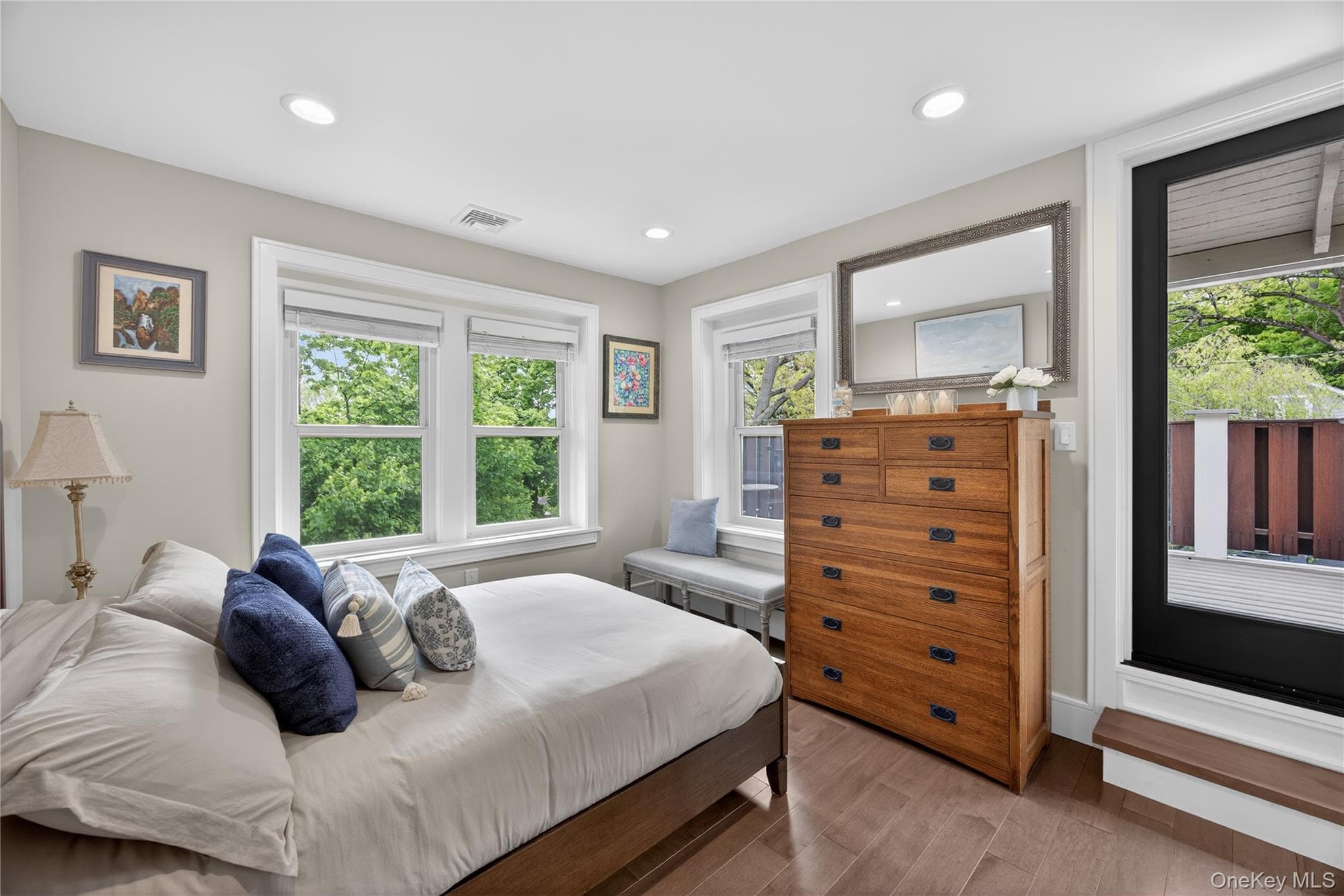 109 W Park Avenue thumbnail 24