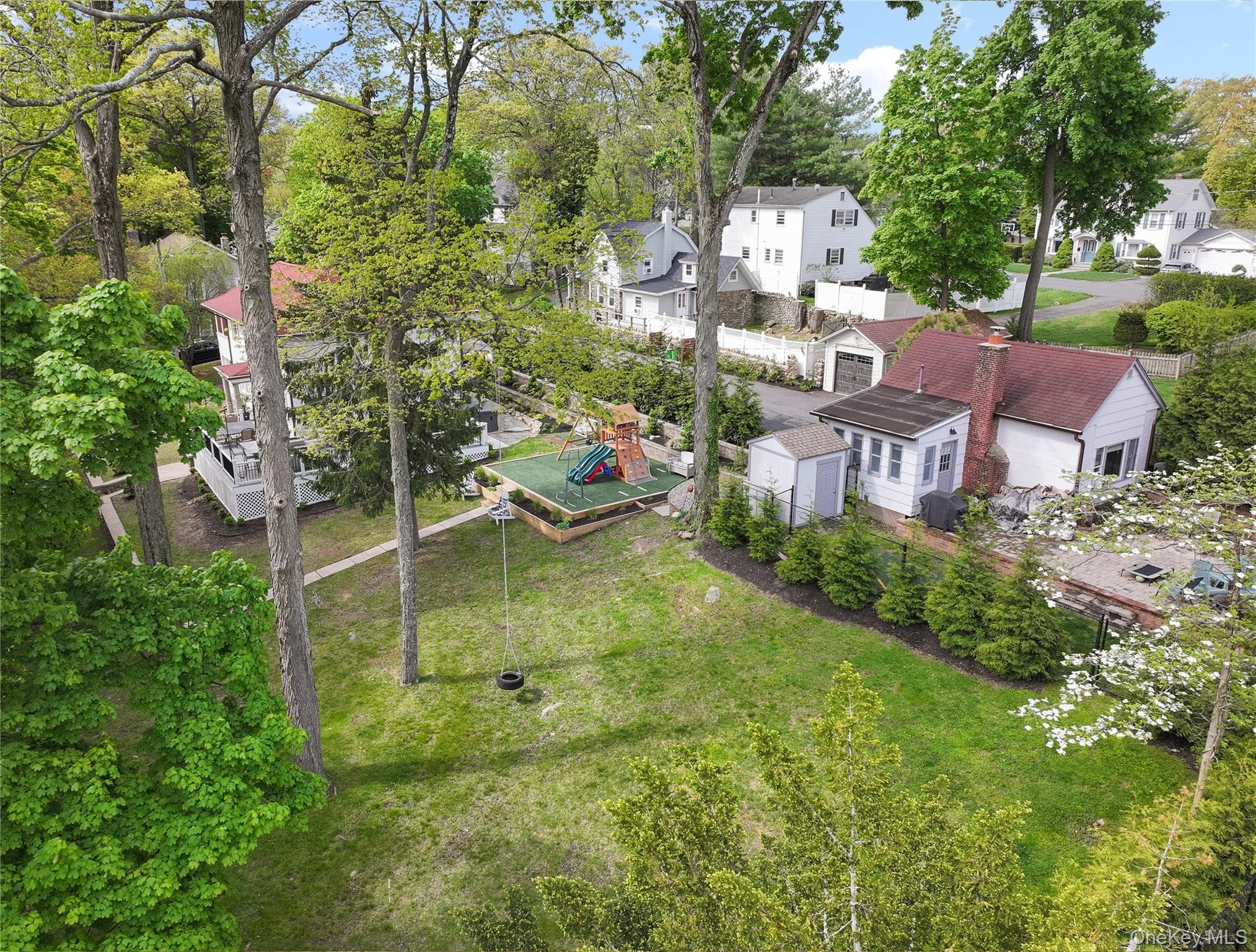 109 W Park Avenue thumbnail 9