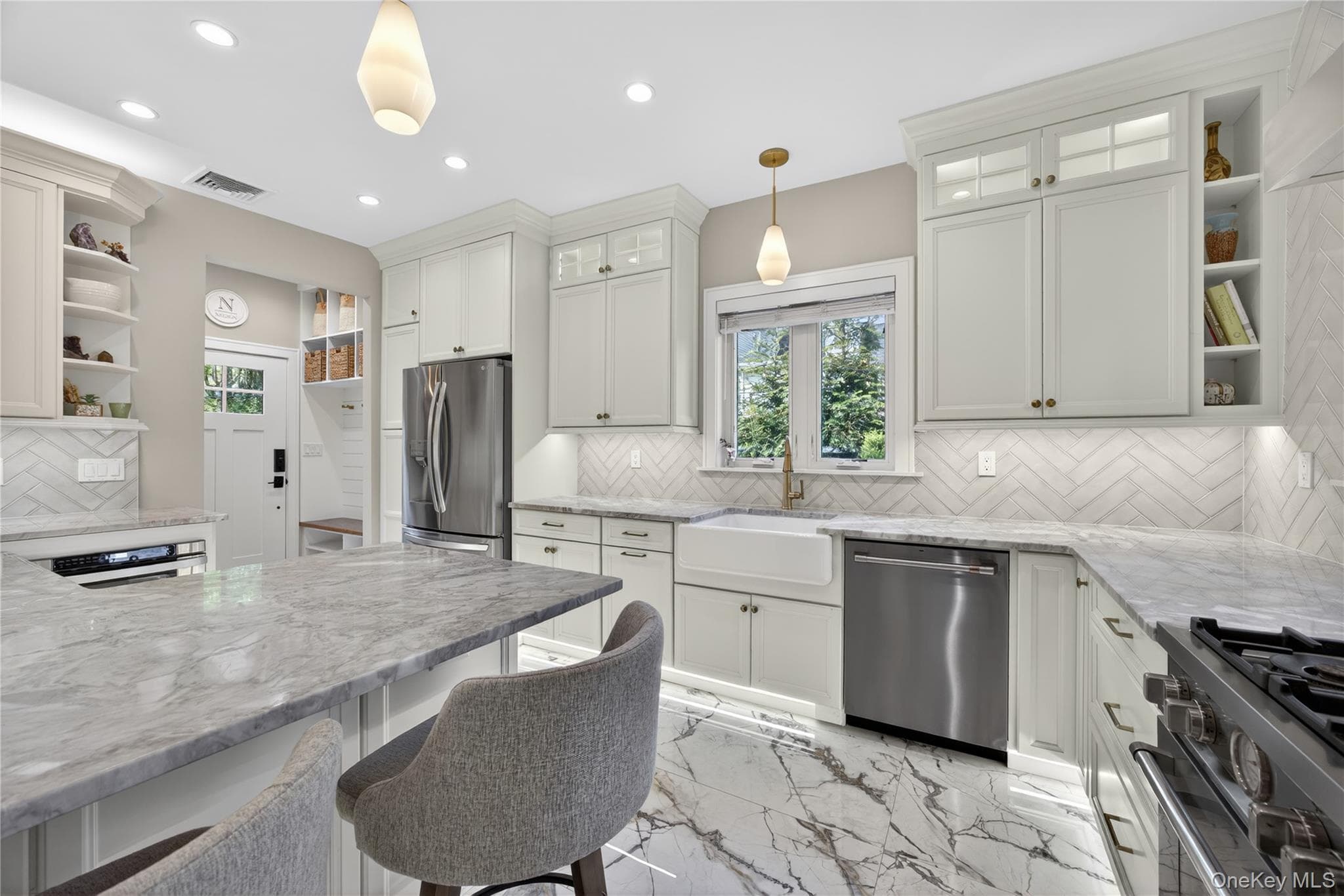 109 W Park Avenue thumbnail 14