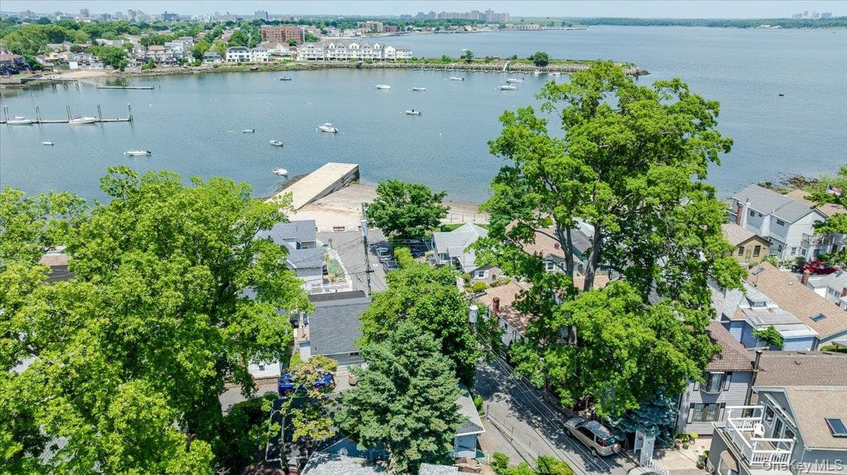 47D Edgewater Park Unit: 47D thumbnail 23