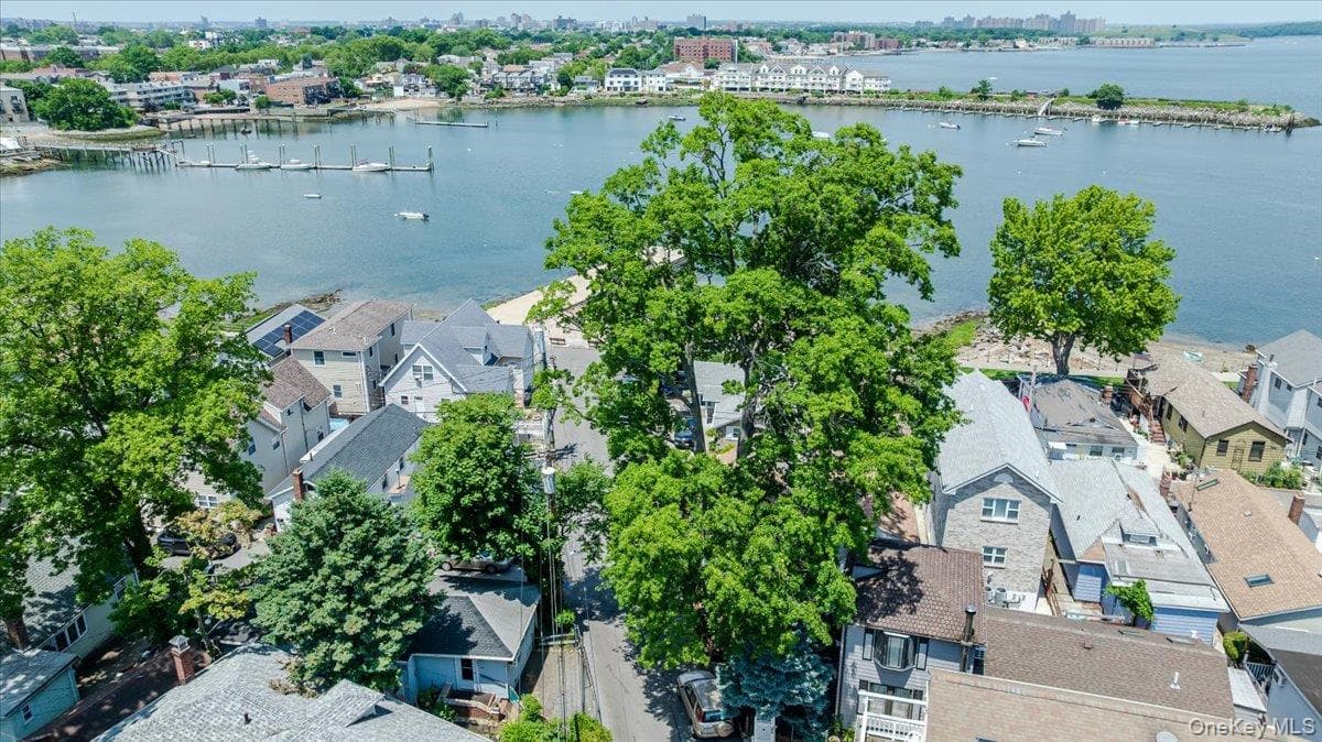 47D Edgewater Park Unit: 47D thumbnail 21