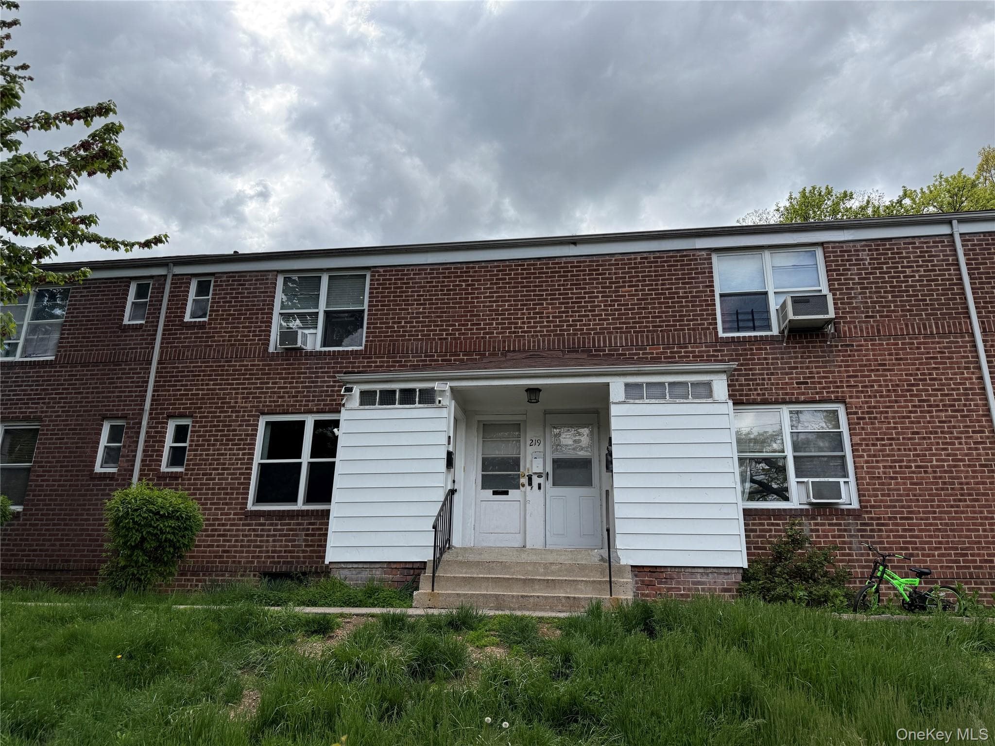219 Rumsey Rd Unit: 1A photo 1