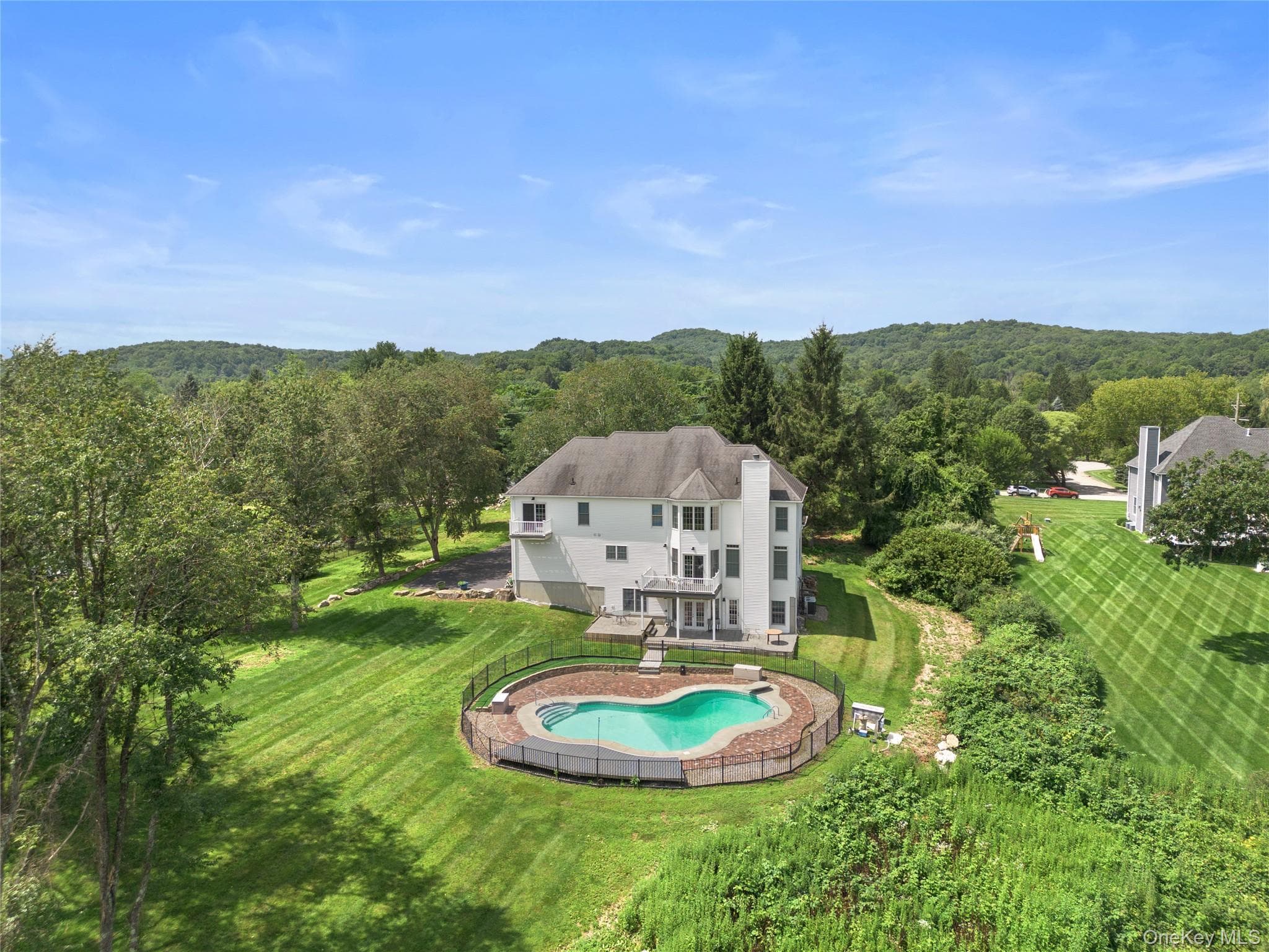 26 Mill Farm Lane thumbnail 43