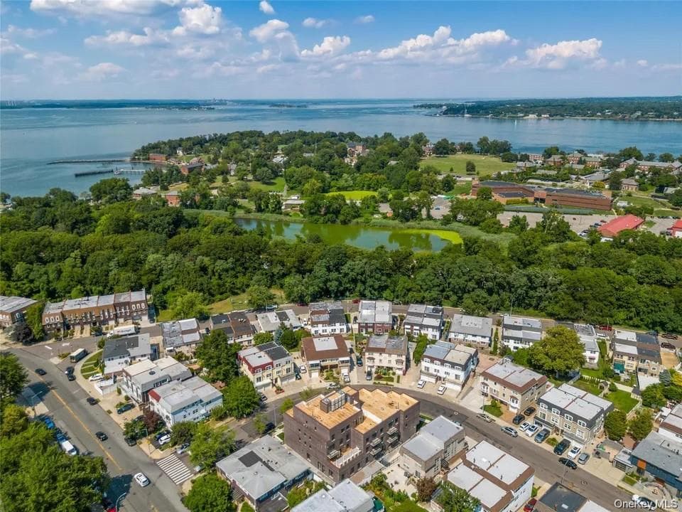 21410 15th Avenue Unit: 2F thumbnail 11