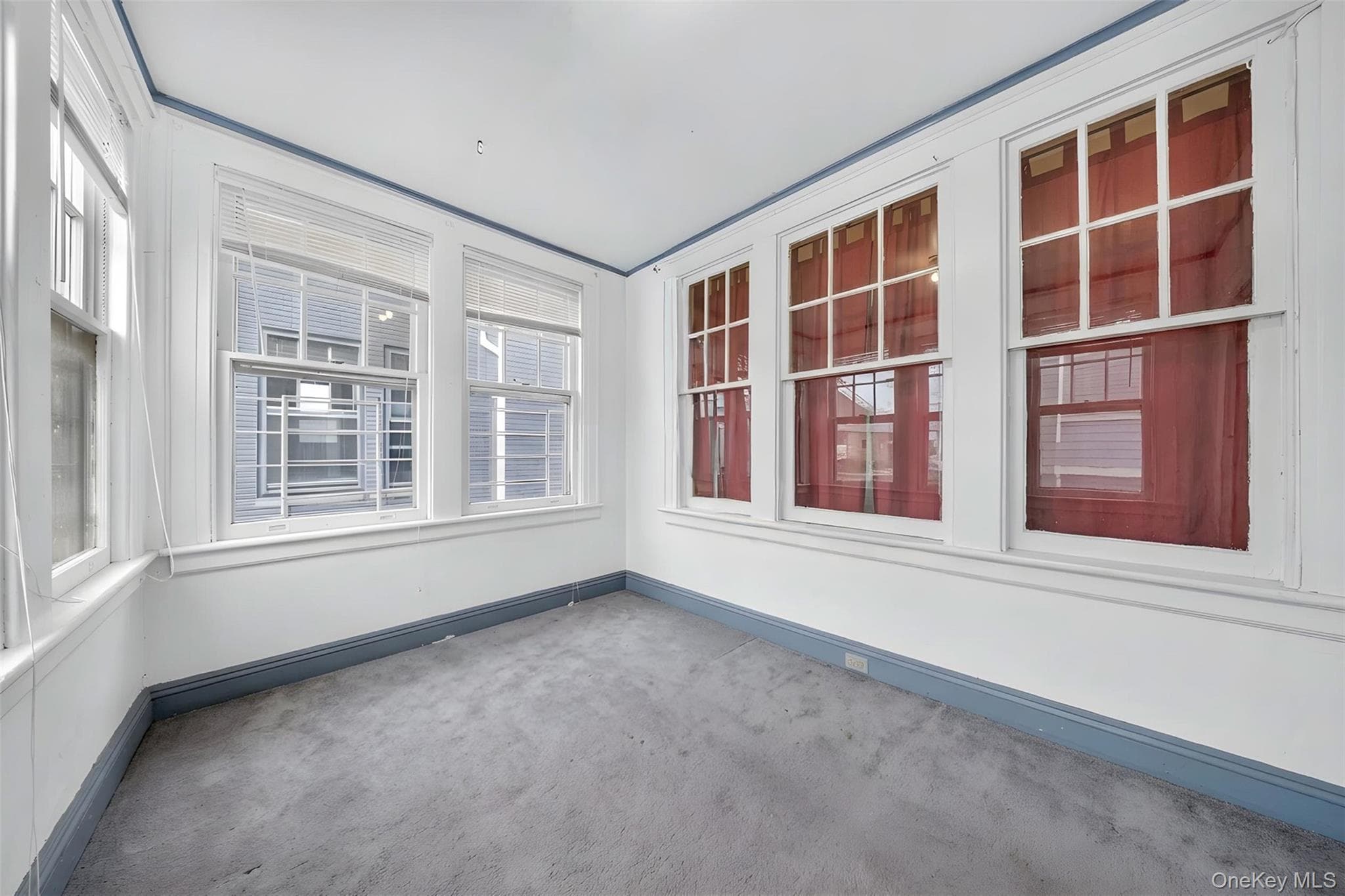 4084 Denman Street thumbnail 14