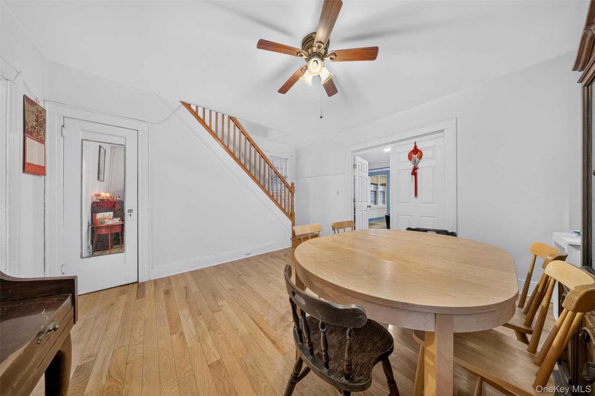 4084 Denman Street thumbnail 13
