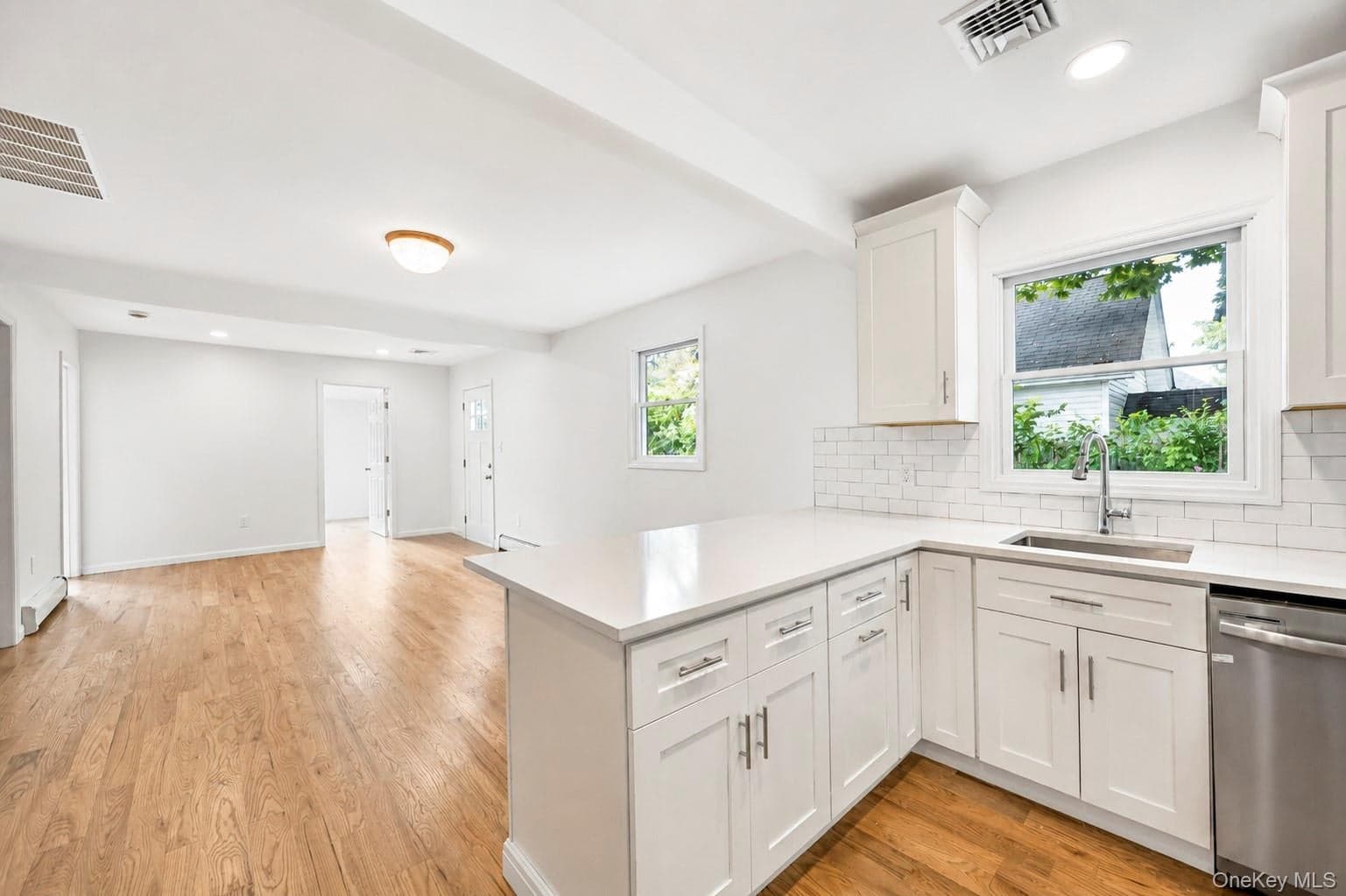 31 Oakland Avenue thumbnail 22