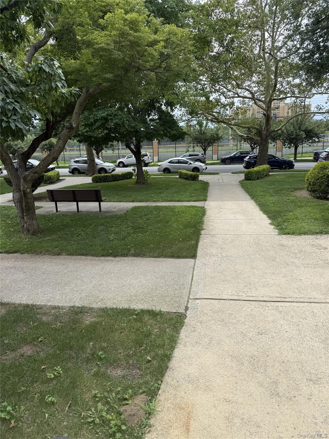 76-33 Commonwealth Boulevard Unit: A thumbnail 2