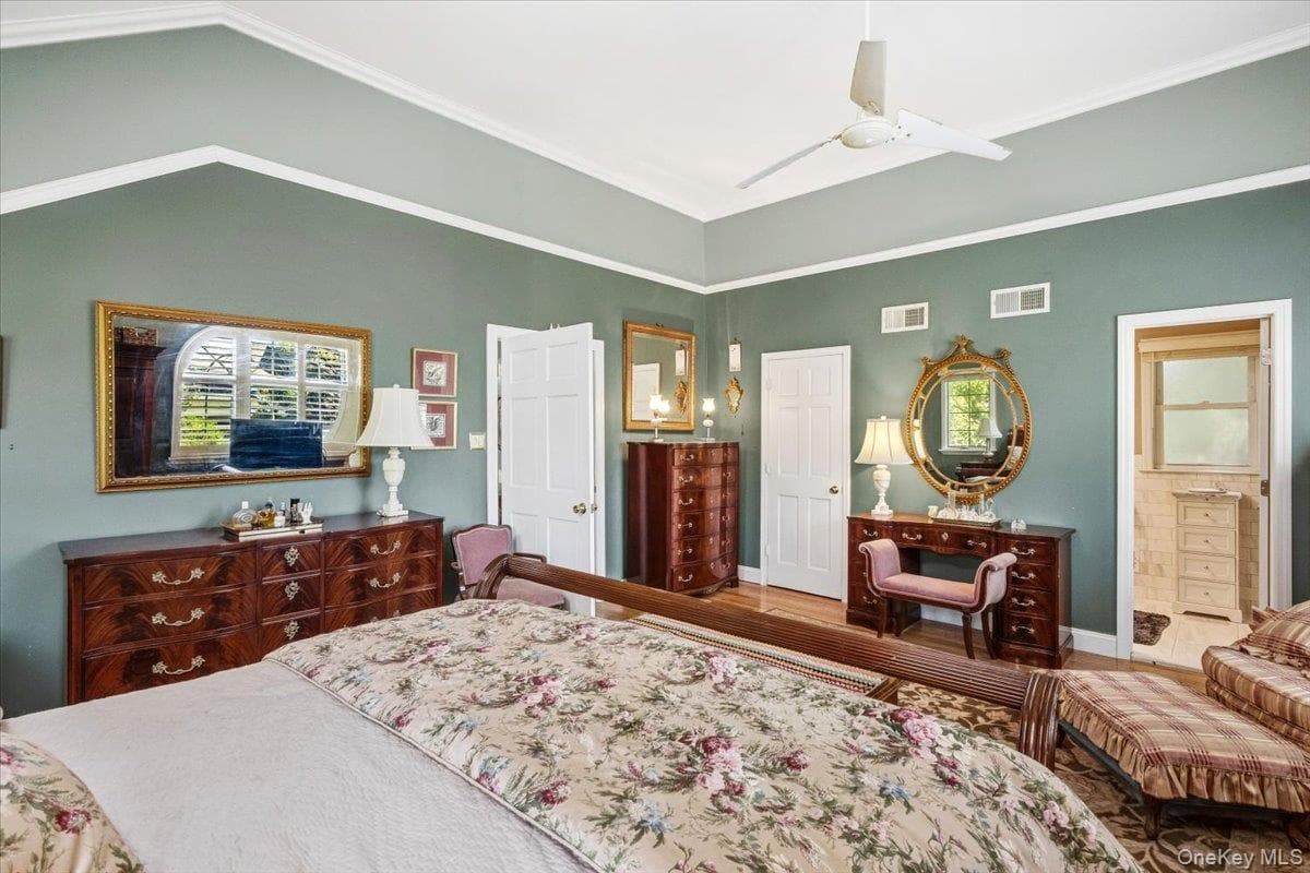 16 Stuart Avenue thumbnail 20