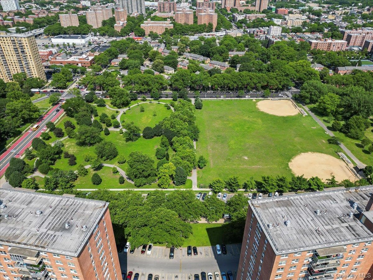 825 Morrison Avenue Unit: 16A thumbnail 28
