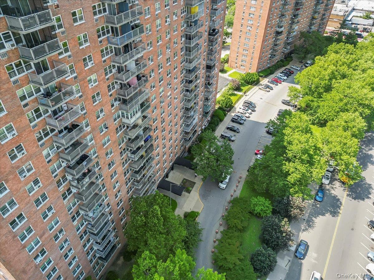 825 Morrison Avenue Unit: 16A thumbnail 21