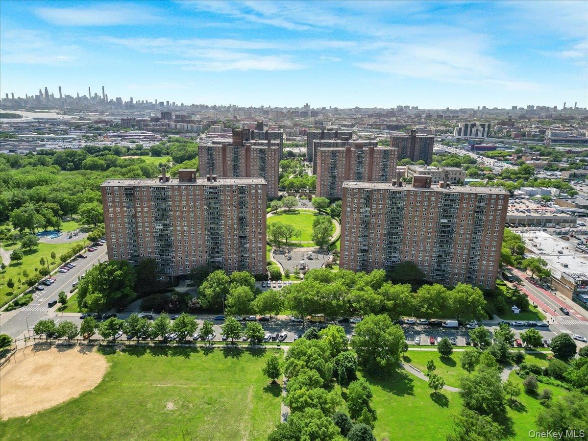 825 Morrison Avenue Unit: 16A, Bronx