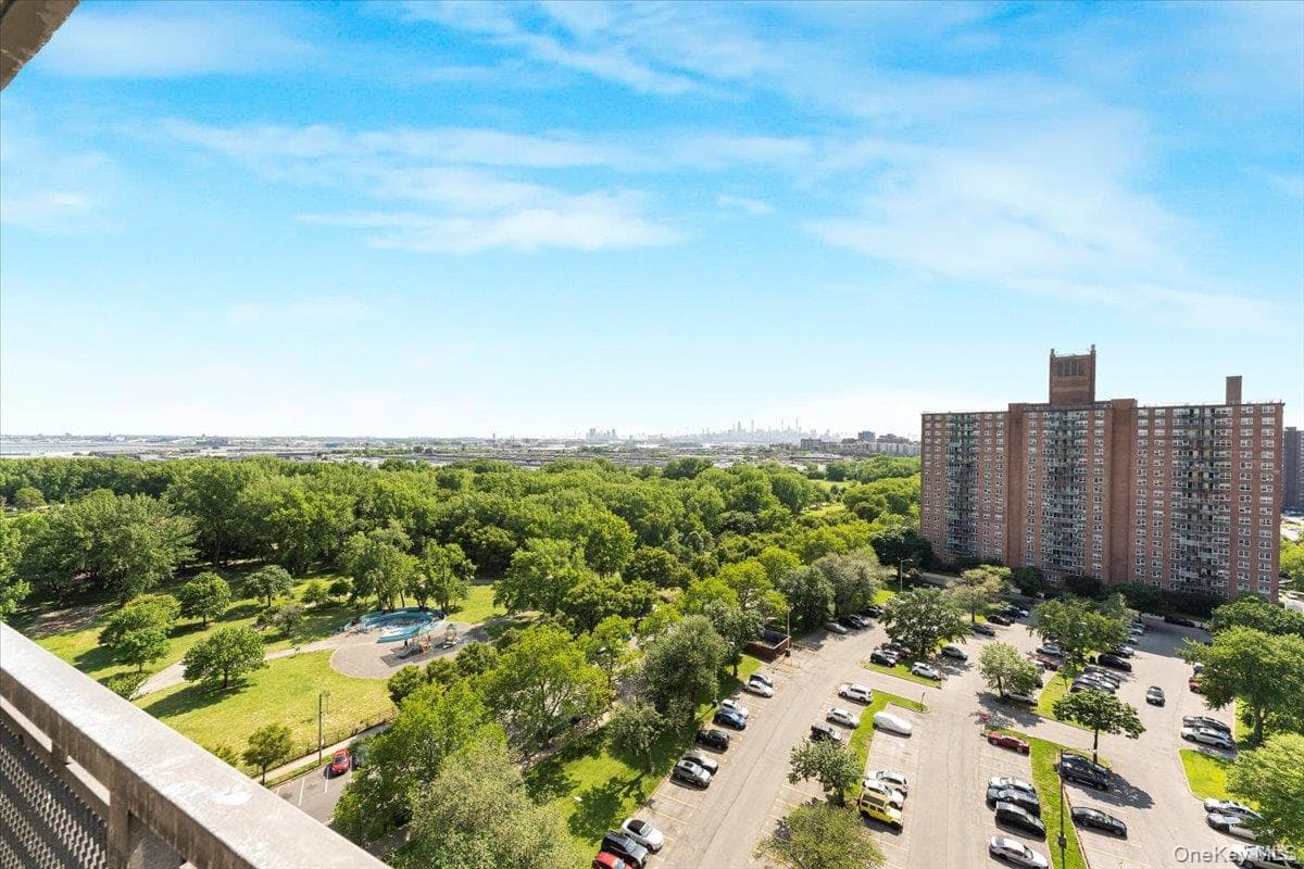 825 Morrison Avenue Unit: 16A thumbnail 12