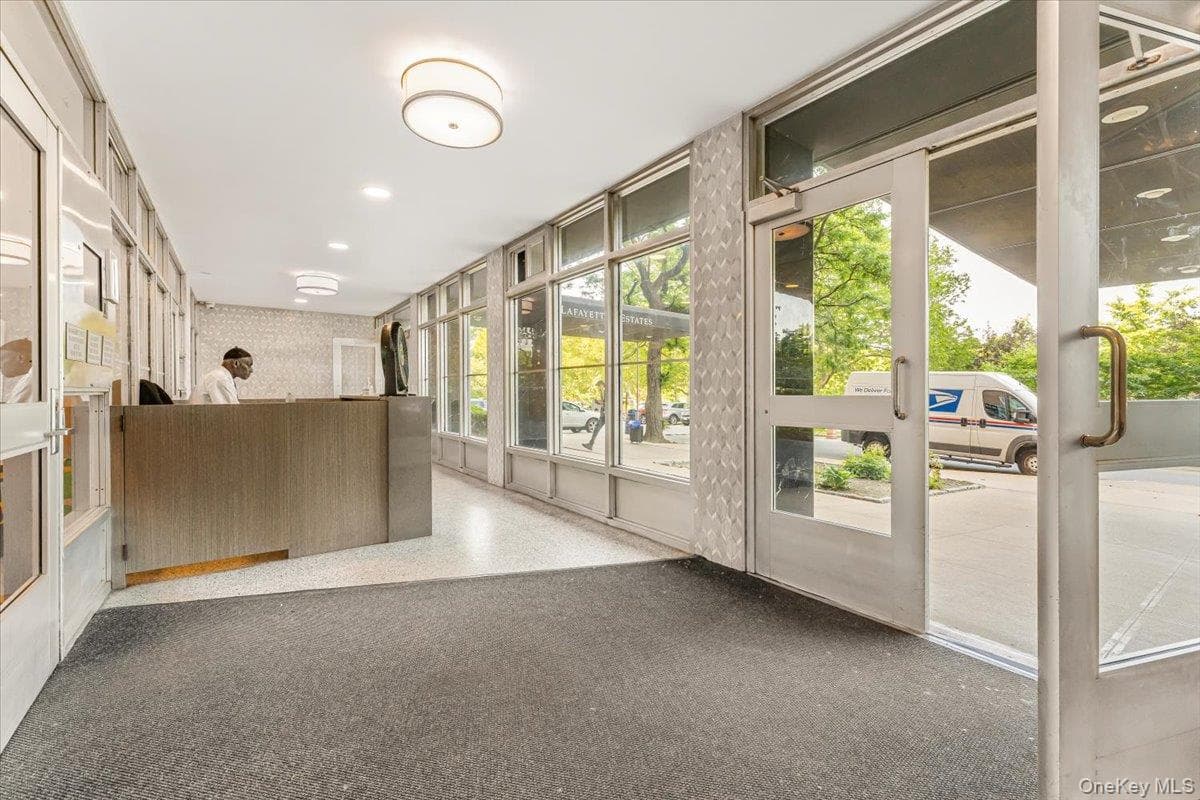 825 Morrison Avenue Unit: 16A thumbnail 18