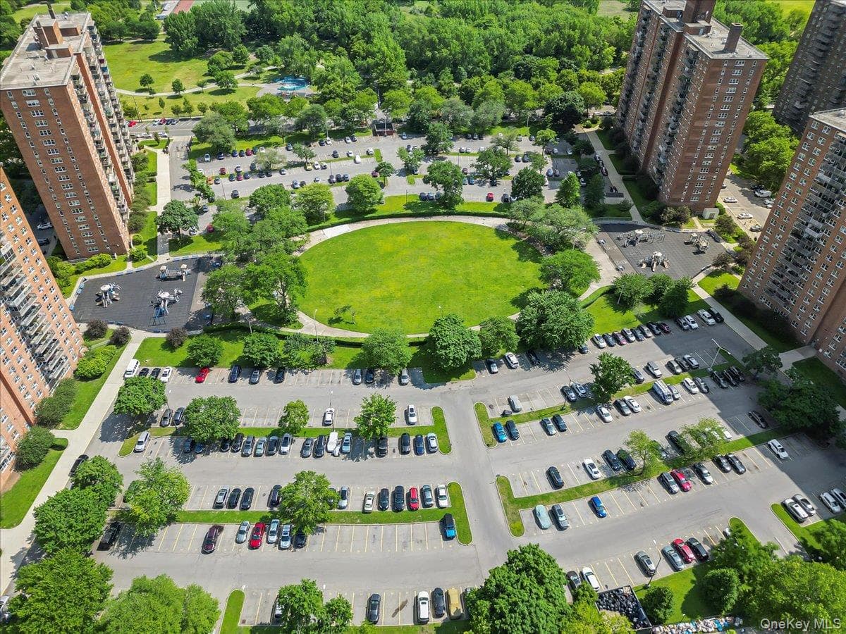 825 Morrison Avenue Unit: 16A thumbnail 27