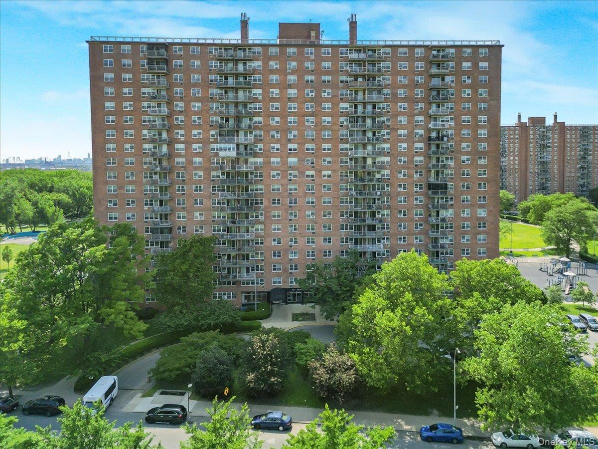 825 Morrison Avenue Unit: 16A thumbnail 22