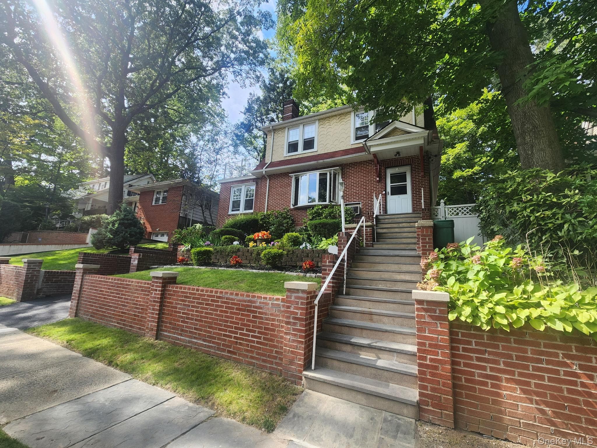 15 Rumsey Road thumbnail 2