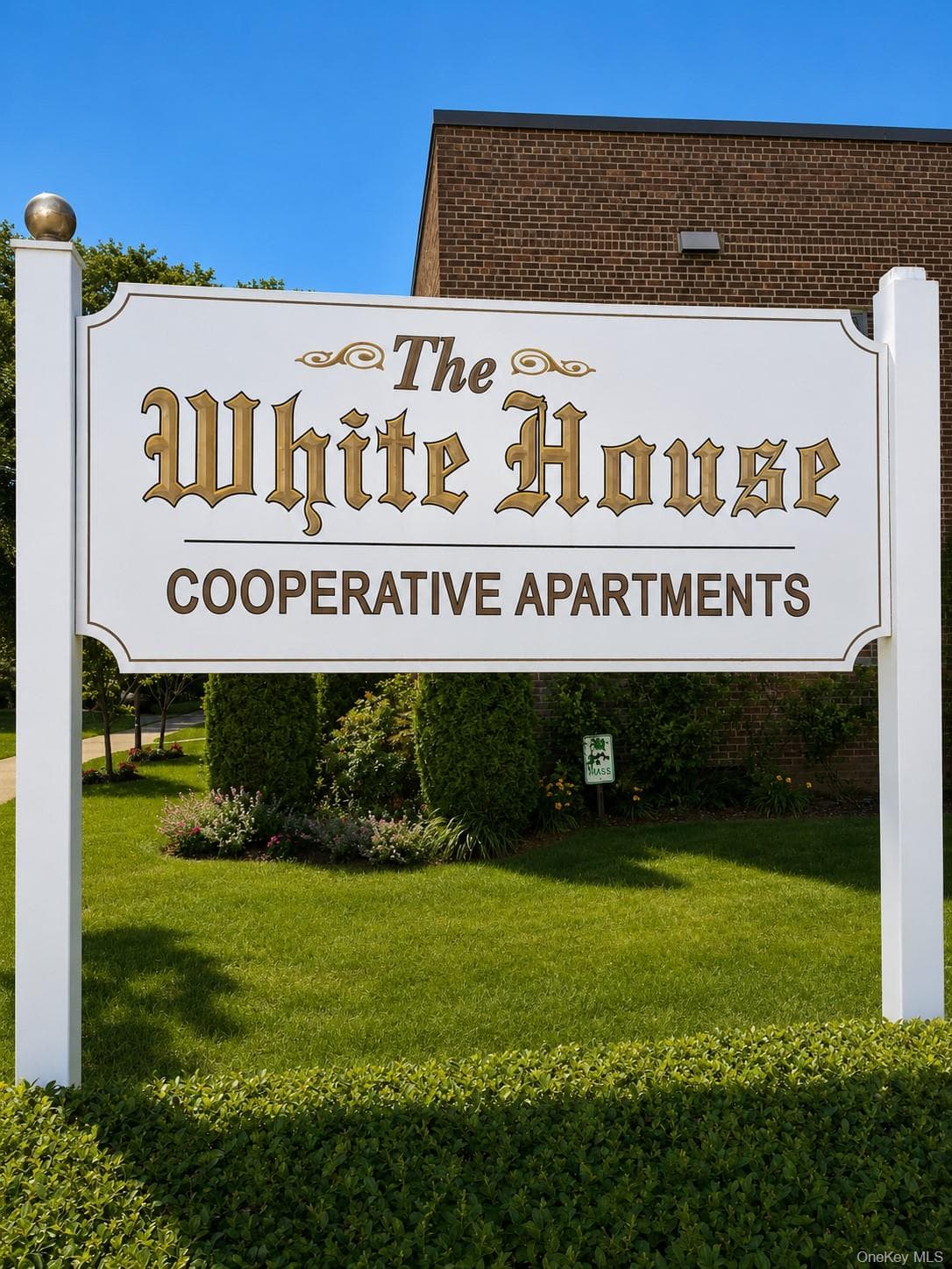 553 Central Avenue Unit: 19B, Cedarhurst
