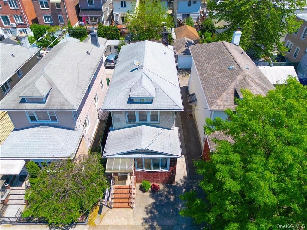 2675 E 27th Street thumbnail 21