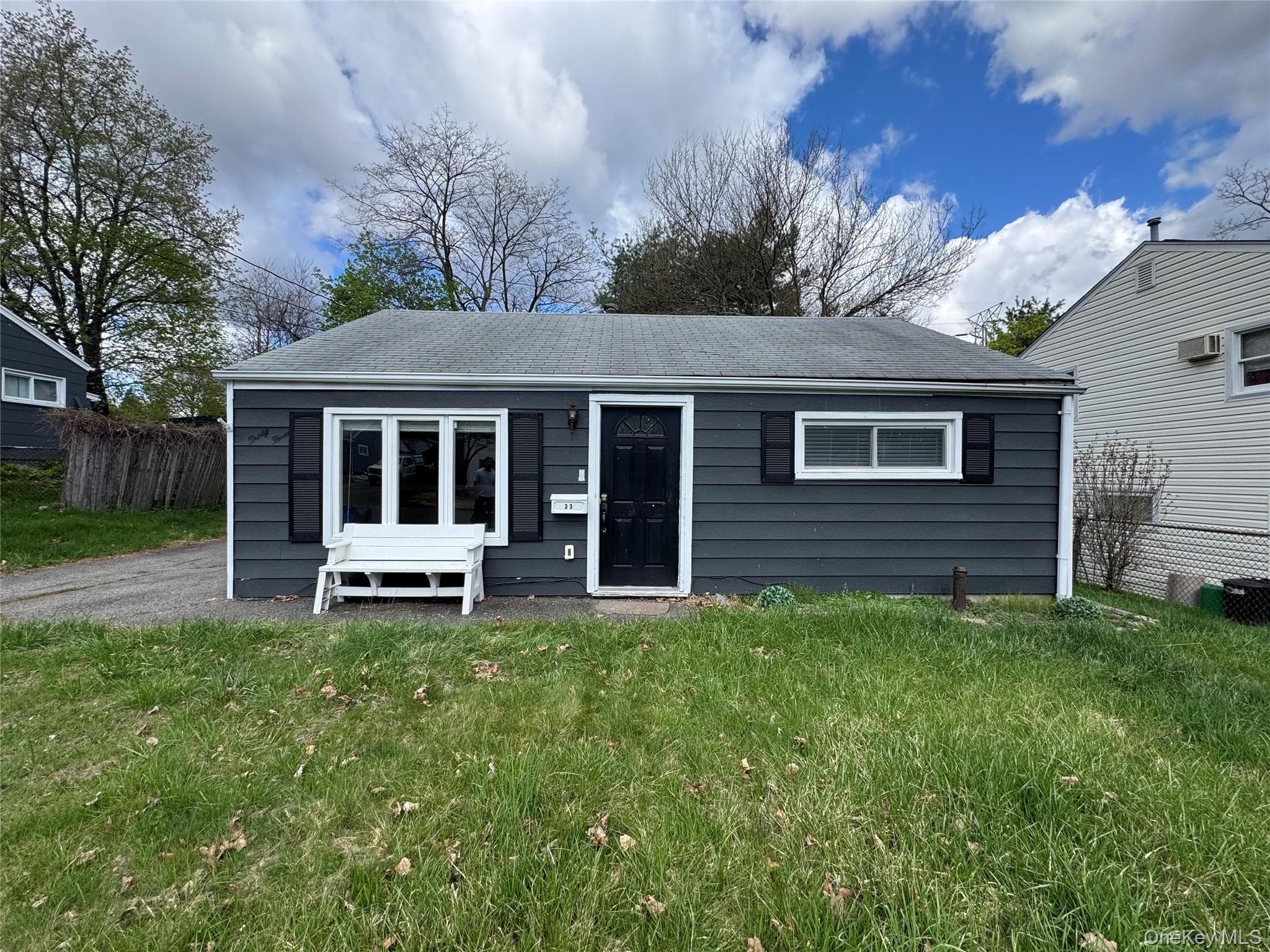 33 Hurd Avenue photo 1