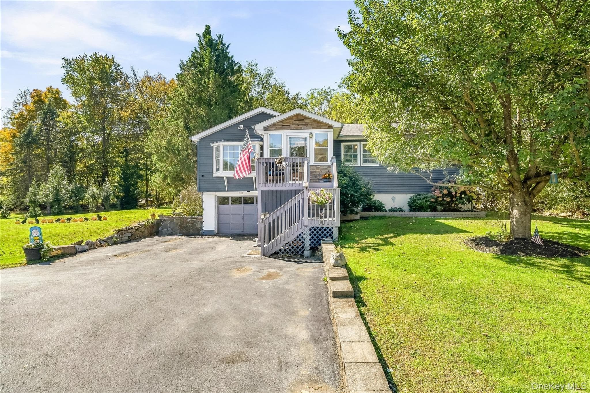 311 Howells Road, Middletown